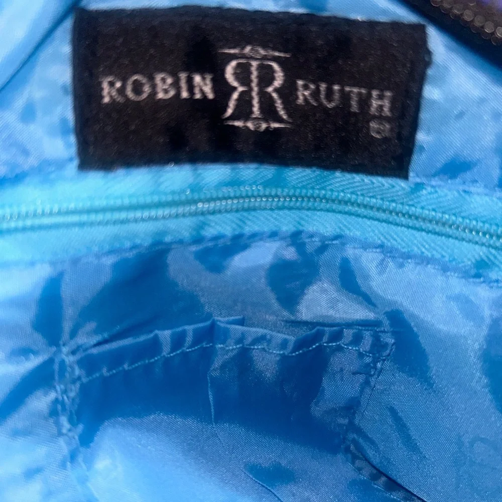 Robin Ruth Blue and Gray Text Print Bag - Picture 6 of 6